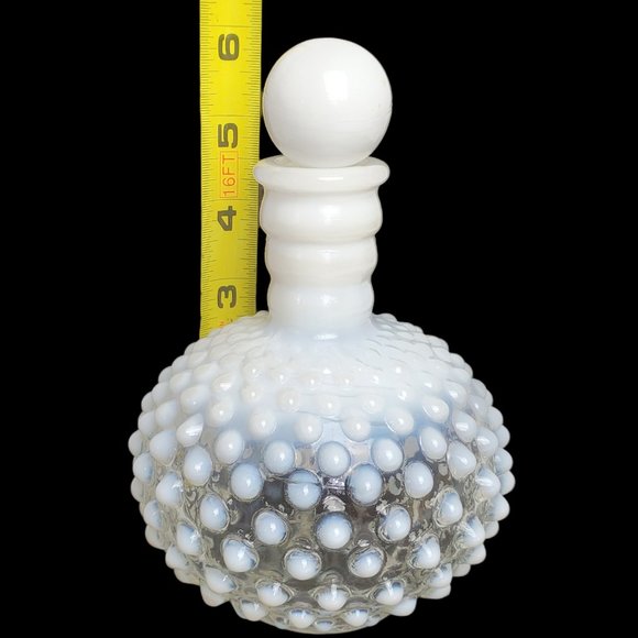 VTG FENTON OPALESCENT HOBNAIL PERFUME BOTTLE STOPPER Decanter White Milk Glass - Picture 10 of 10